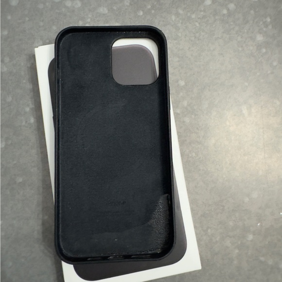 Apple iPhone 12 Pro Max Leather Case - Picture 4 of 10